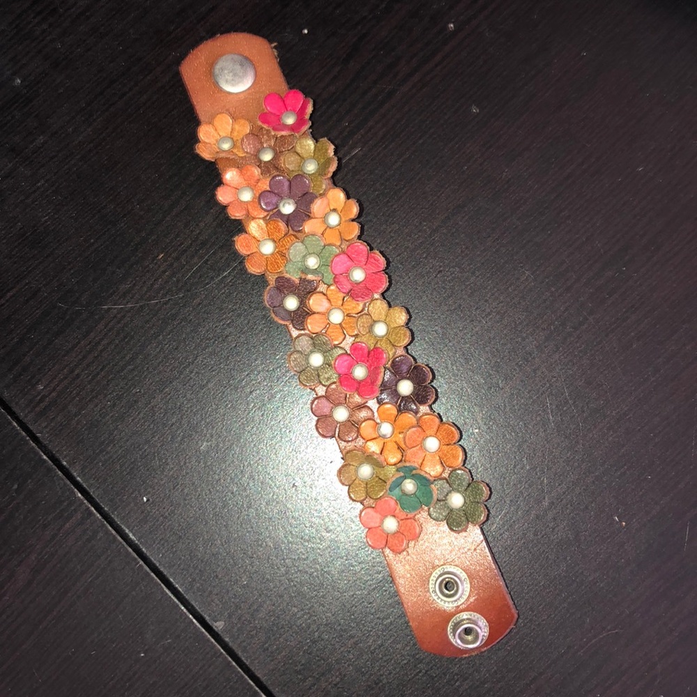 Flower bracelet